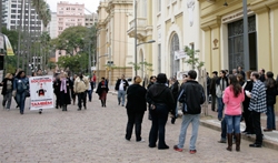DS/POA mobiliza Auditores em frente à Alfândega