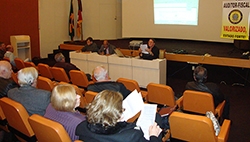  Auditores podem entrar em greve em agosto