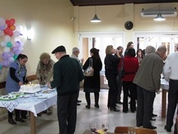 Aniversariantes do trimestre confraternizam