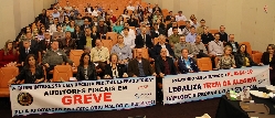 Porto Alegre vota favorável a continuidade da greve