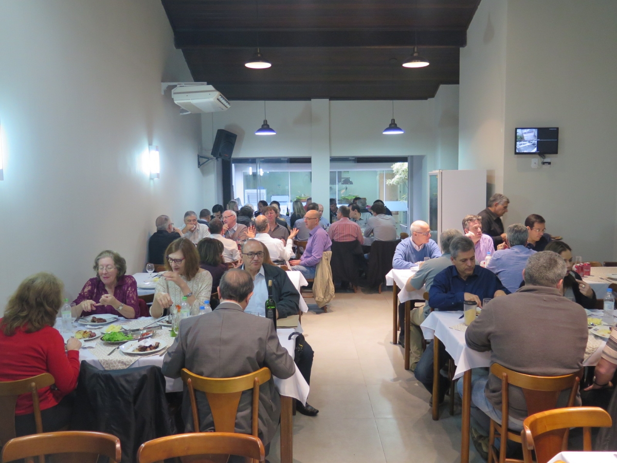Churrasco com forte presença de filiados em Porto Alegre