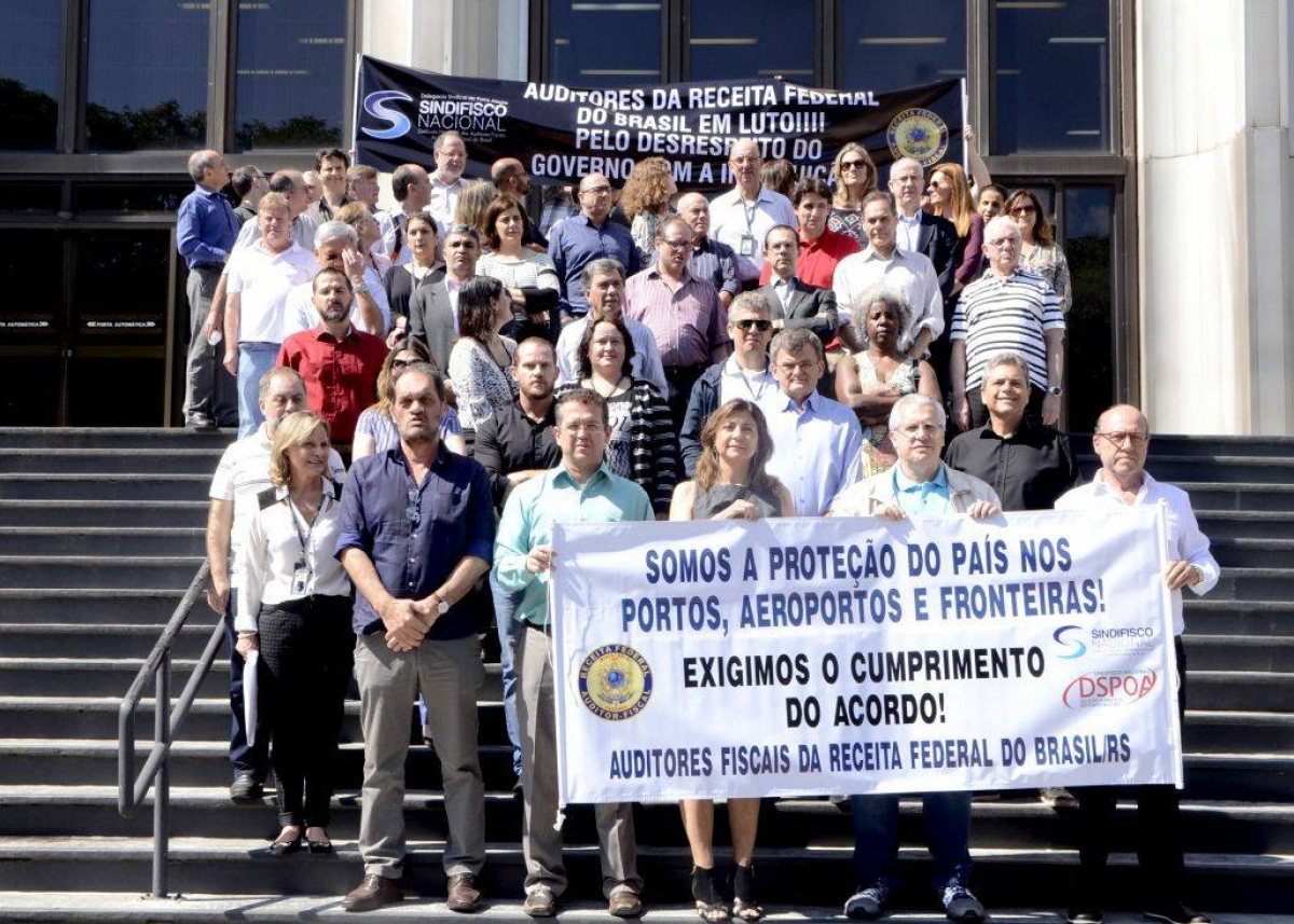 Faixa expressa luta de Auditores Fiscais