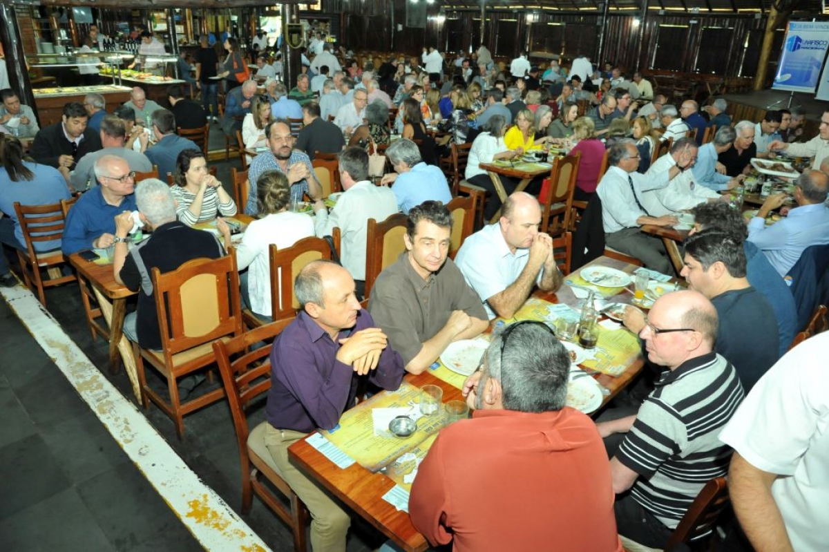 Filiados comemoram Dia do Servidor Público