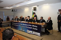 Frente em defesa da justiça fiscal é lançada no Senado